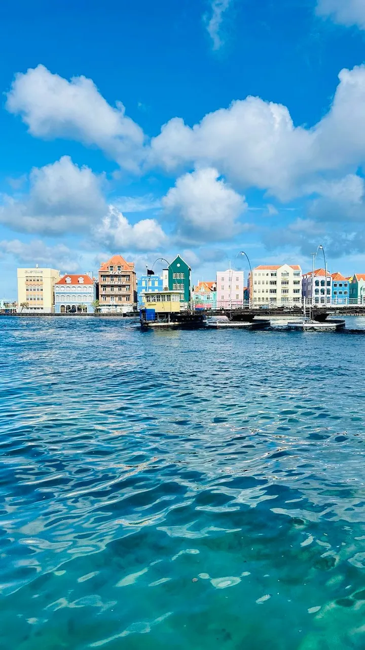 Pontjesbrug gaat open.&nbsp;
