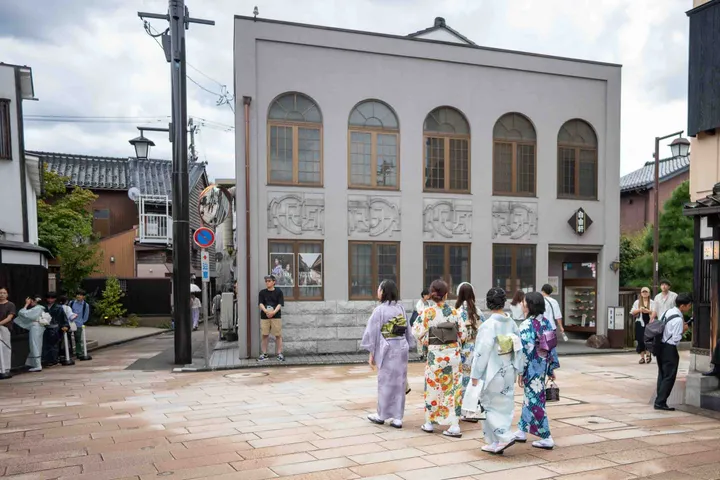 hokuriku japan cr web 04599