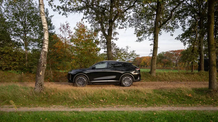 Omoda 9 Review FHM-07596