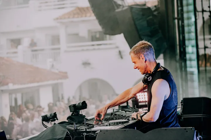 ArminvanBuuren_UshuaiaIbiza_20250608_BartHeemskerk_330_Socials