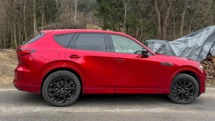 Roadtrip_Mazda CX-60_FHM_Bewerkt_WEB_-0467