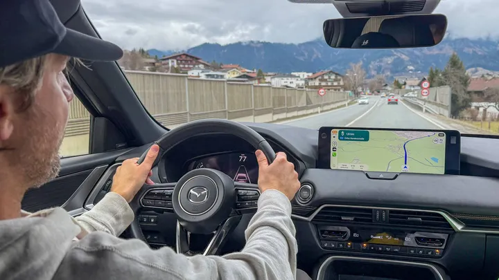 Roadtrip_Mazda CX-60_FHM_Bewerkt_WEB_-0473