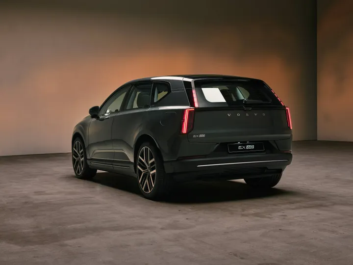 Studio_Volvo_EX60
