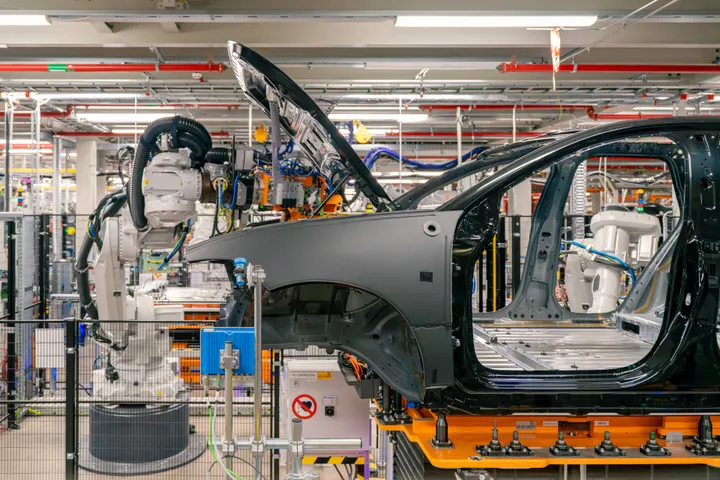 Volvo_EX60_Start_of_Production(5)