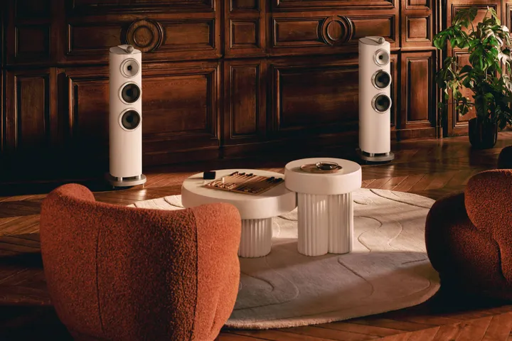 High--B&amp;W - 804 D5 Warm White -  Lifestyle 12