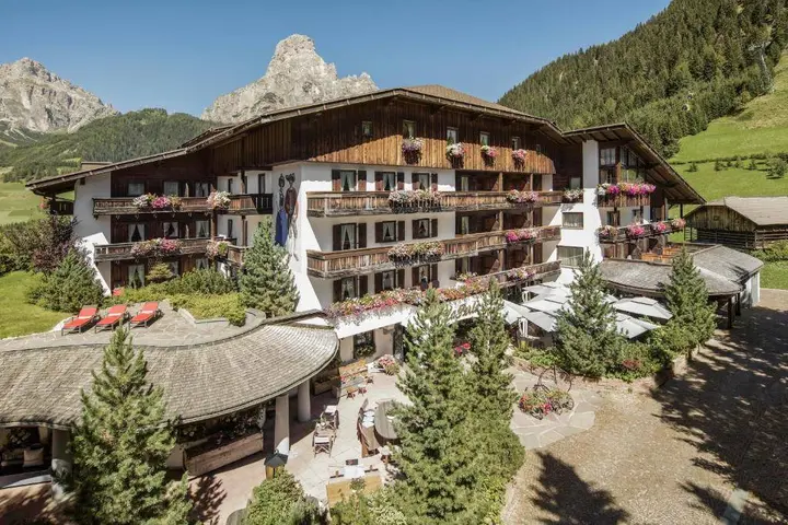 hotellaperla