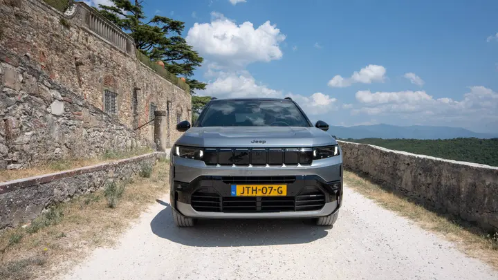JeepCompass_26_Bewerkt_CR_WEB-09153