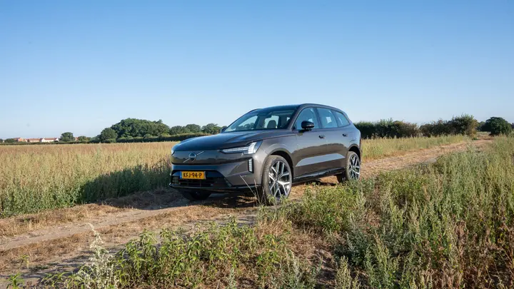 Volvo EX90_FHM_Bewerkt_CR_WEB-09529