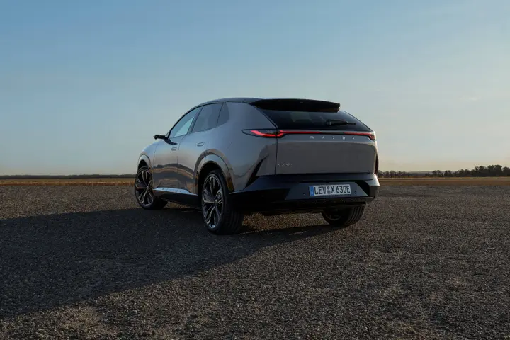 All New MAZDA_CX-6e_Takumi Plus_Aero Grey_EXTERIOR_004