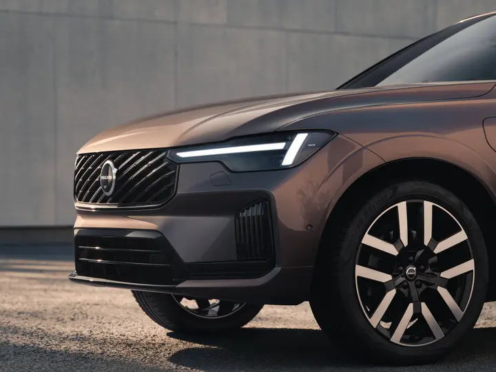 The_New_Volvo_XC60_DetailHeadlight