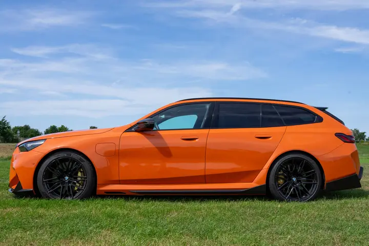BMW M5 Touring_FHM_Bewerkt_CR_WEB-01775
