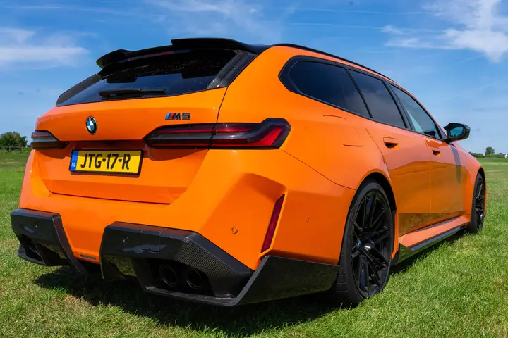 BMW M5 Touring_FHM_Bewerkt_CR_WEB-01886