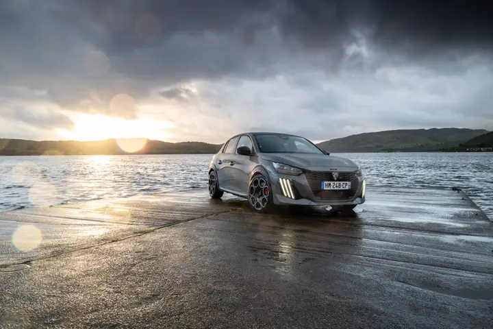 PEUGEOT_E208GTITESTDRIVE_3685