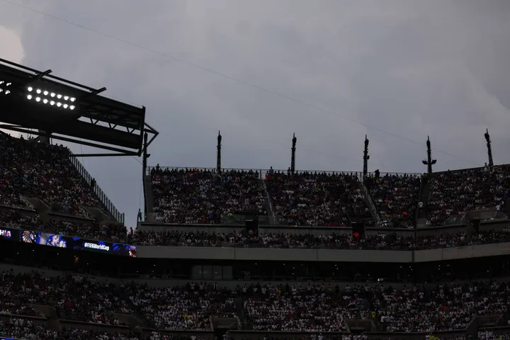 ICONSPORT_368850_0153