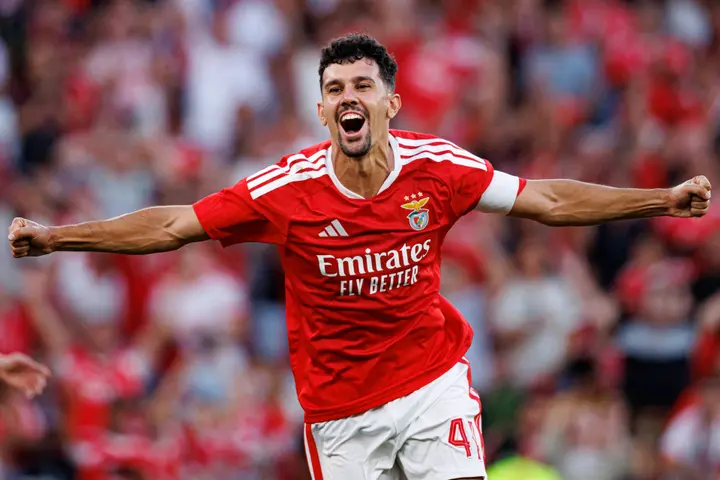 Paris a mis Tomas Araujo sur sa liste