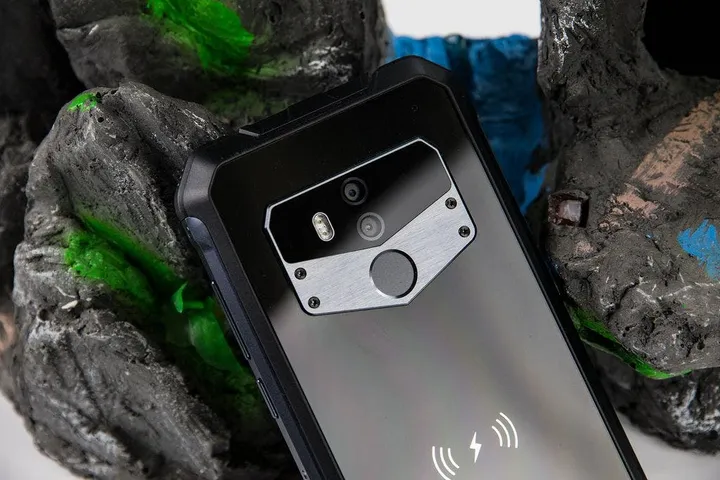 oukitel wp1 back