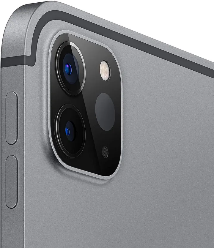 rear camera arrangement of apple ipad pro with plastic lens