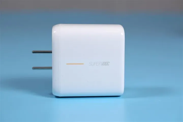 sb13669b3 0edb 4096 a026 78514071d937