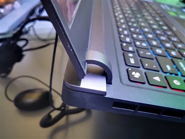 1 xiaomi notebook pro 2 d