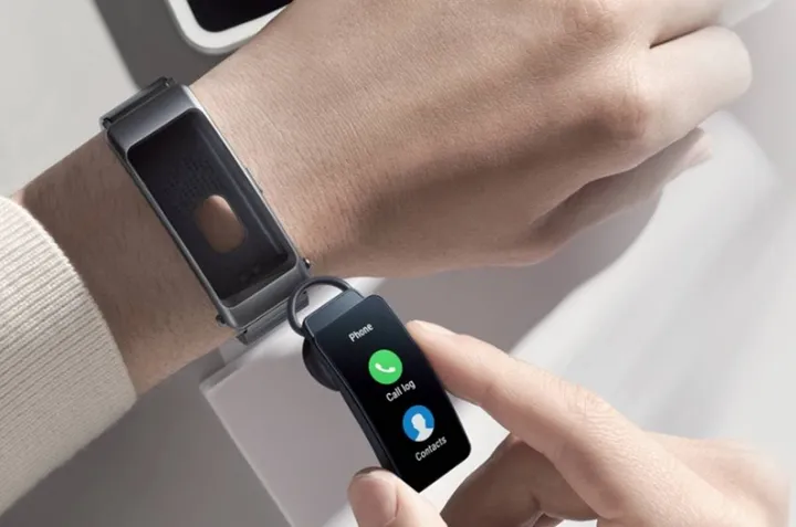 10 fitness trackers in singapore in 2022 huawei talkband b6