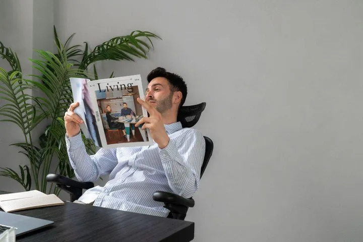 4 7
