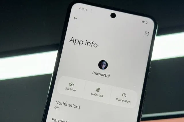 android 15 forced stop a
