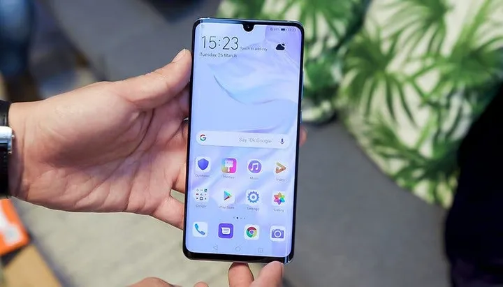 androidpit huawei p30 pro front camera l3tg9 w810h462