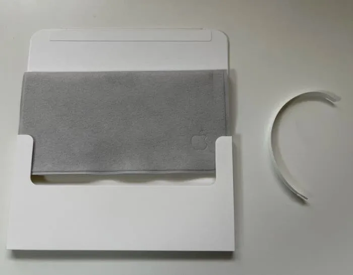 apple cloth 3