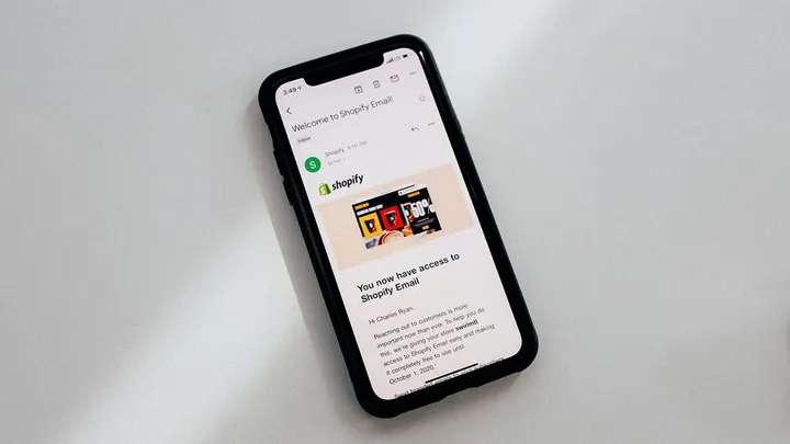 charlesdeluvio 4mrqv9gcuhq unsplash