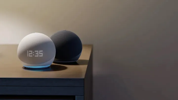 echo dot with clock