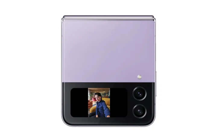 galaxy z flip 4 camera