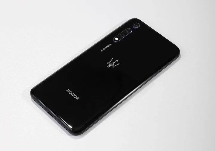 honor v20 maserati edition 1