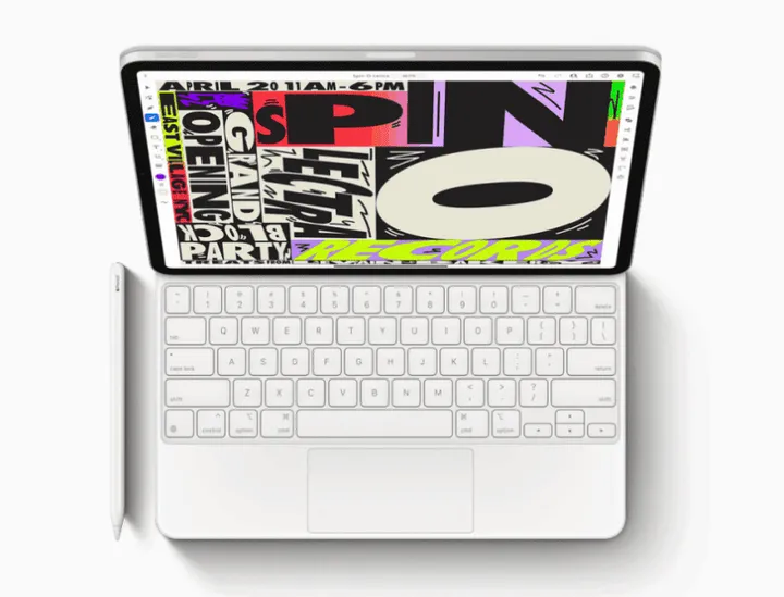 imac 2021 and ipad pro 2021 b