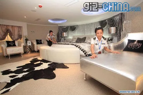 interior of tianjing aircraft carrier hotel