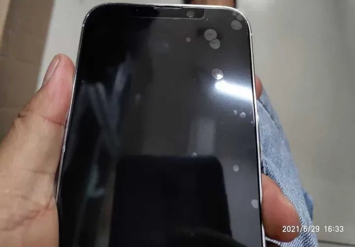 iphone 13 front 1