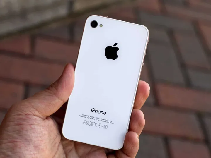 iphone 4 b