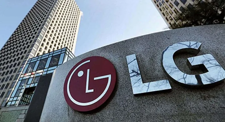 lg twin towers scaled 1