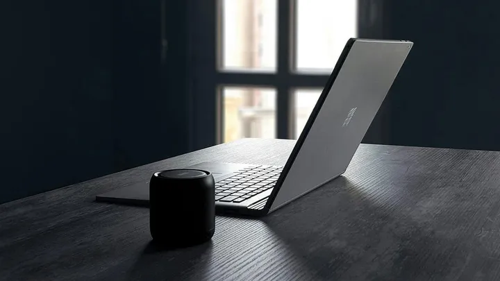 majid rangraz xzmghzq01uq unsplash