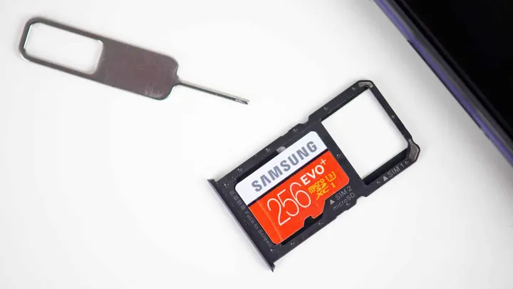 microsd card img