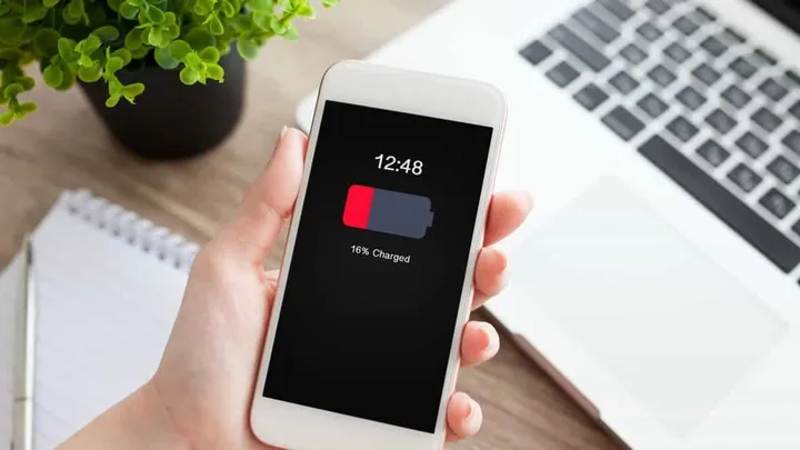mobile phone battery anxiety c
