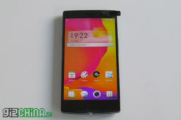 oppo find 7 unboxing front