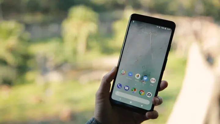 pixel 2 xl screen flash