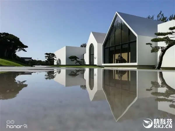 s 76e338f1a1b945518b71ad4fbf04365f