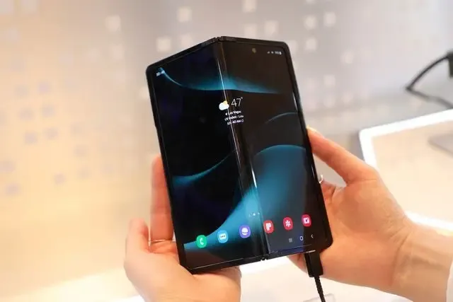 samsung foldable