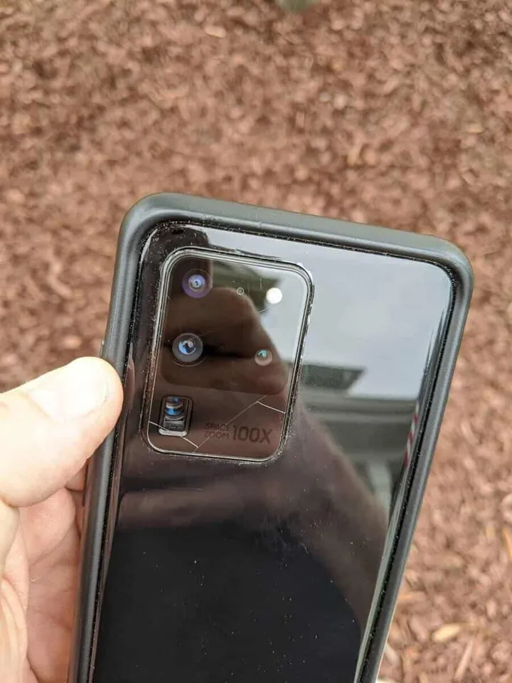 samsung galaxy s20 ultra broken rear camera glass 2