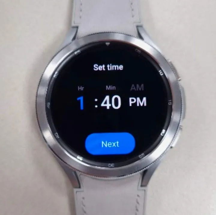 samsung galaxy watch4 classic design live image 1