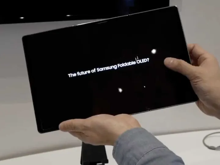 samsung trifold 2025 release scaled