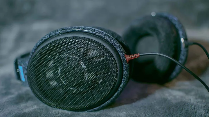 steve harvey lly8arlfqo4 unsplash