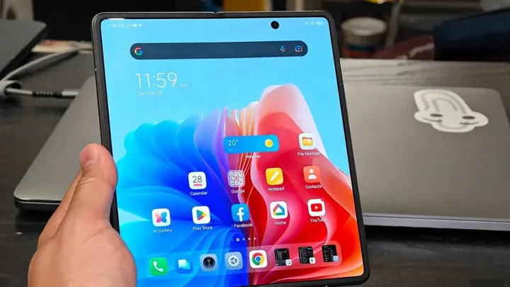 tecno phantom v fold