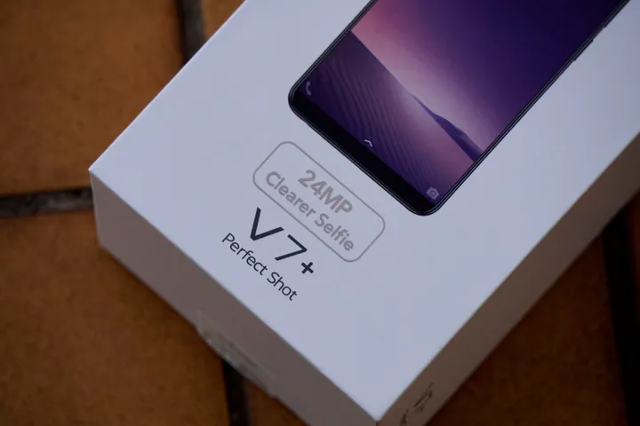 vivo v7 box